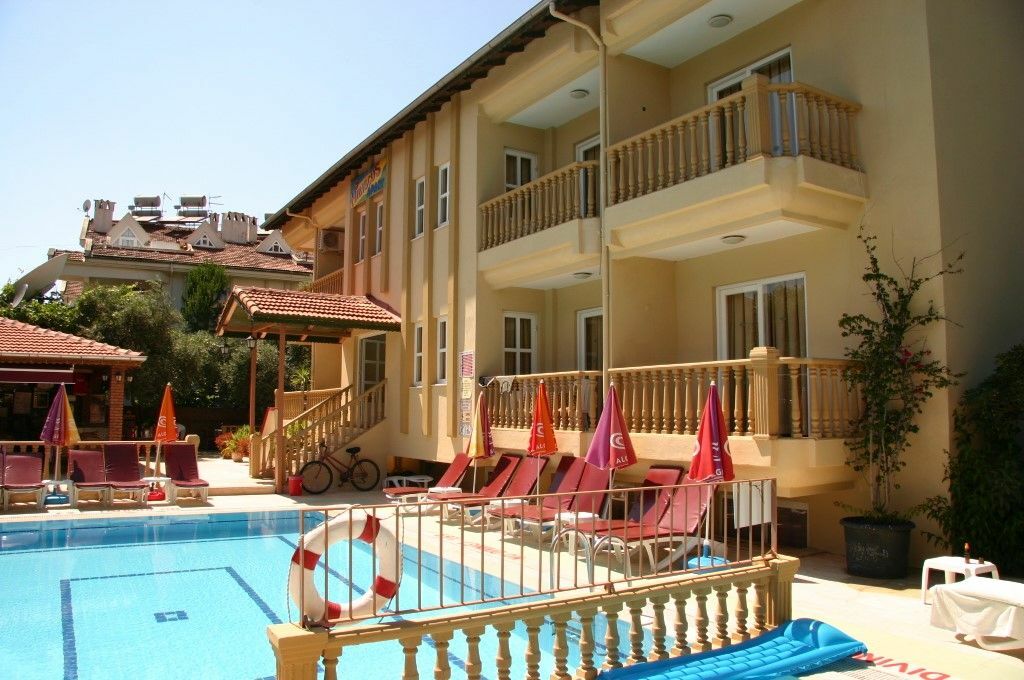 Hibiscus Apartments Marmaris Esterno foto